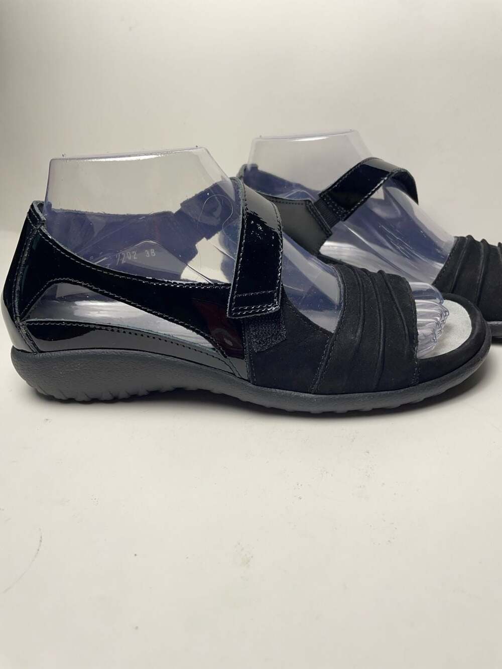 Naot Black Suede and Patent Leather Sandals Size 38 US 7 - Picture 2 of 13